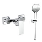 SHOWER MIXER WITH SHOWER EQUIPMENT AND FLOW RESTRICTOR