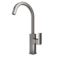 Single-lever sink mixer with aerator, swivel spout and flexible hoses 3/8″ >350mm.